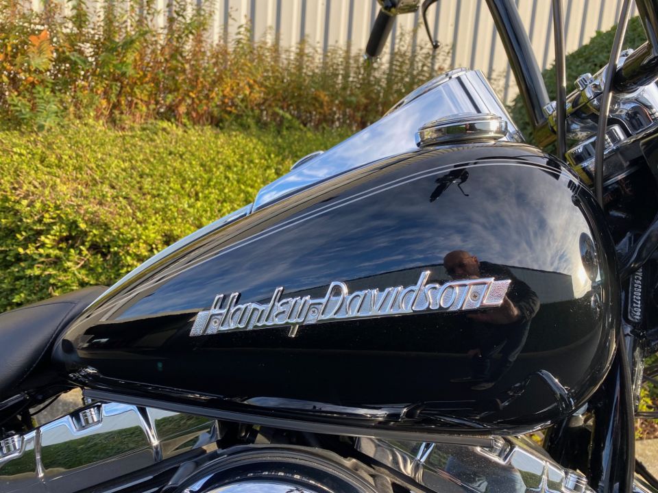HARLEY-DAVIDSON SOFTAIL DELUXE 1690 4