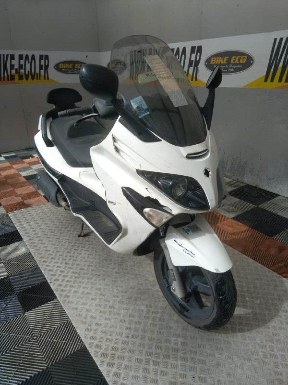 PIAGGIO XEVO 125 4