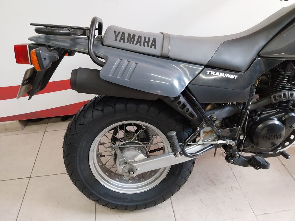 YAMAHA TW 125 4