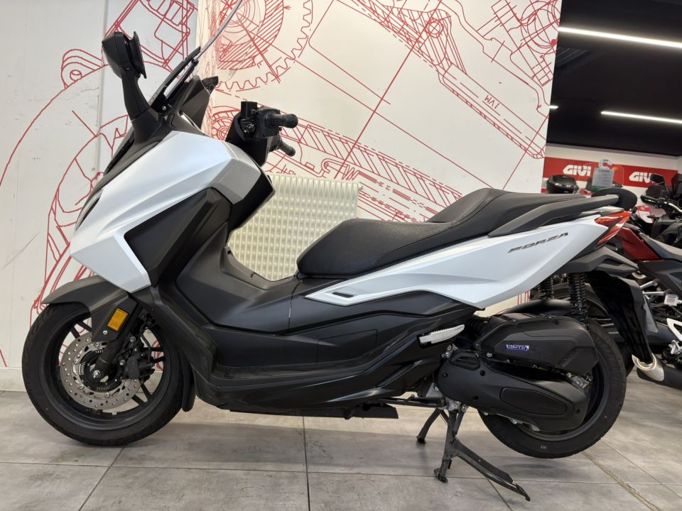 HONDA NSS FORZA 125 4