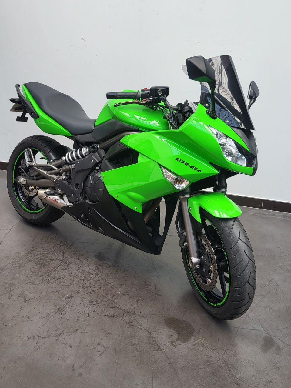 KAWASAKI ER-6 (47.5CV) 4