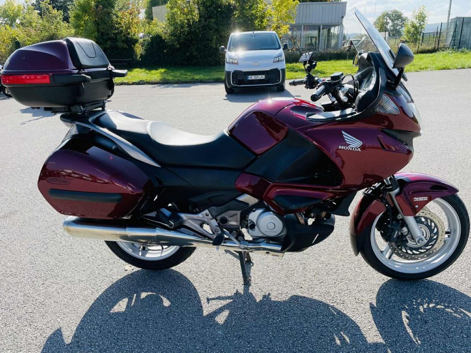 HONDA NT DEAUVILLE 700 ABS 4