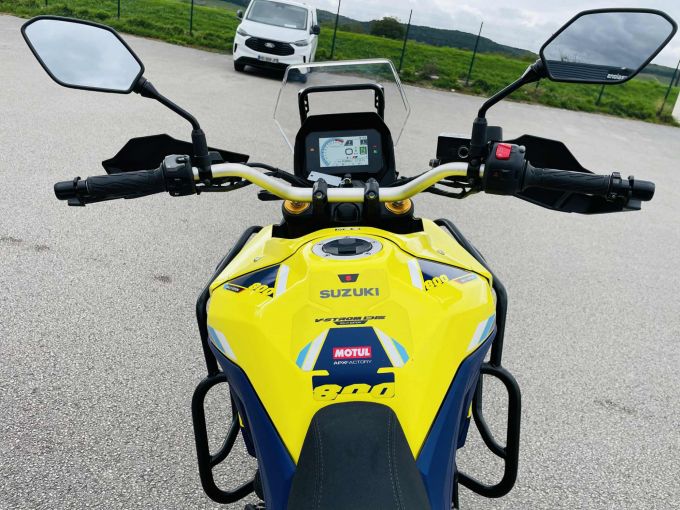 SUZUKI DL V-STROM 800DE 4