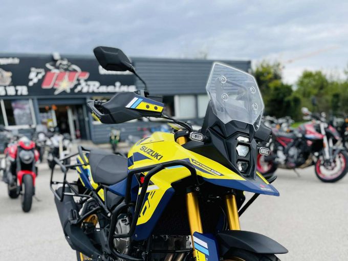 SUZUKI DL V-STROM 800DE 4