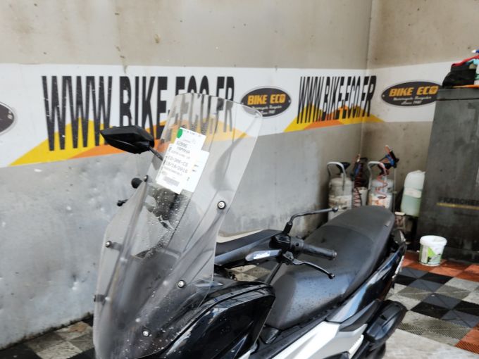 YAMAHA NMAX 125 4