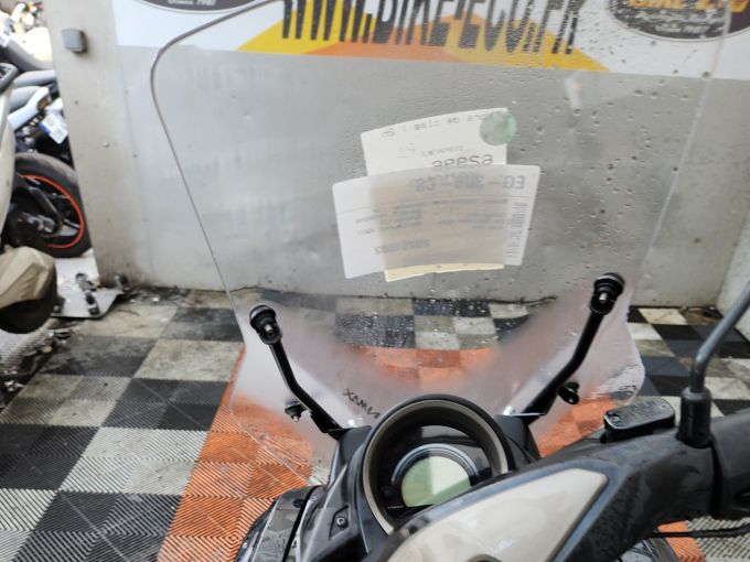 YAMAHA NMAX 125 4