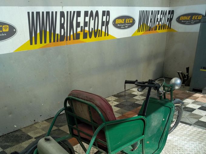 MOTOBECANE Tricycle 4