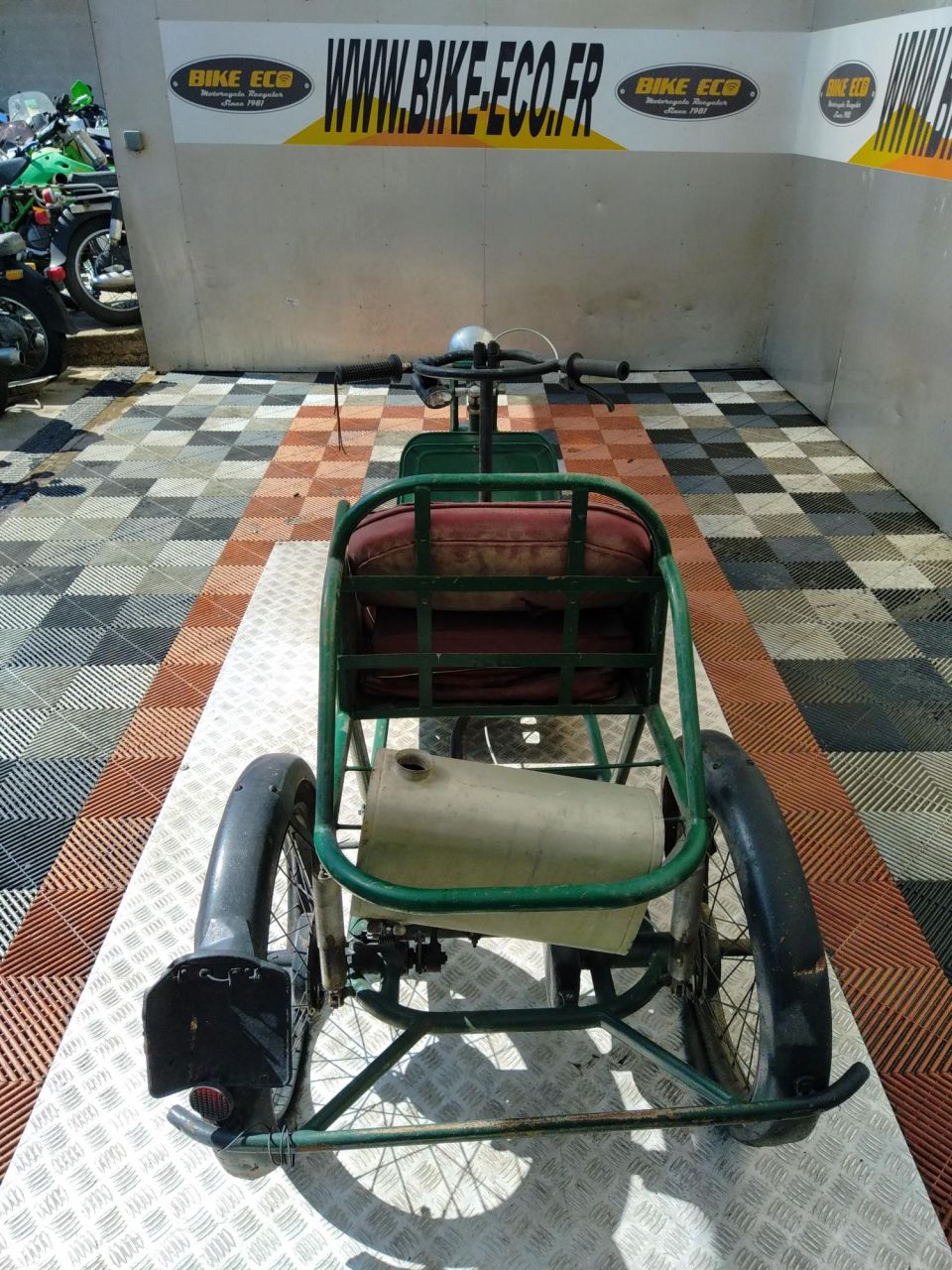 MOTOBECANE Tricycle 4