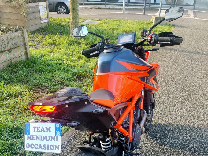 KTM 1290 SUPER DUKE R 4