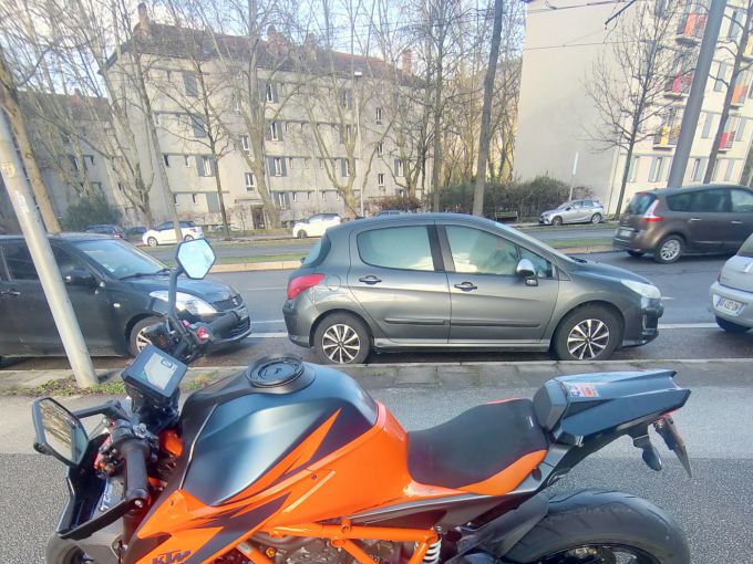 KTM 1290 SUPER DUKE R 4