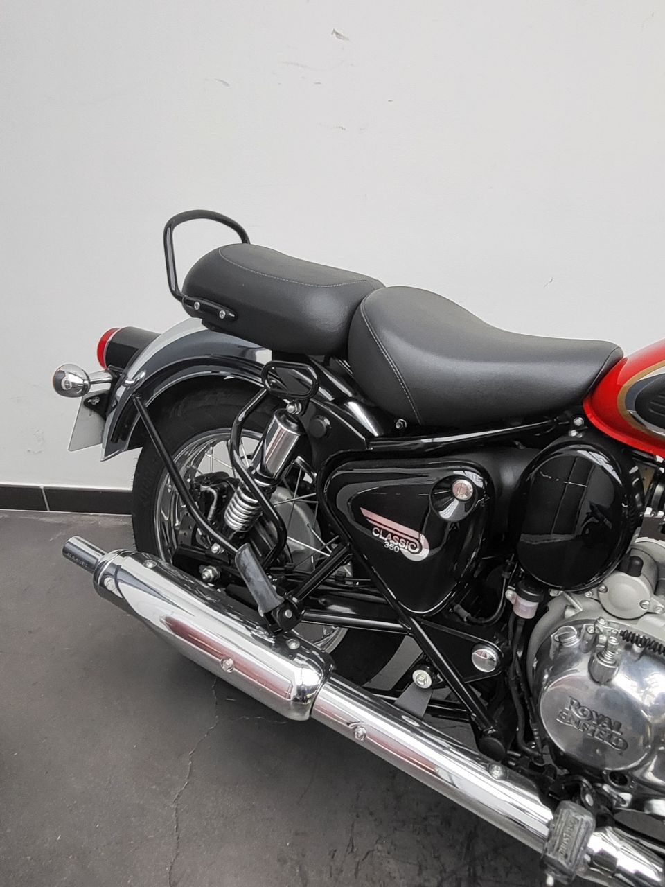 ROYAL ENFIELD CLASSIC CHROME 4