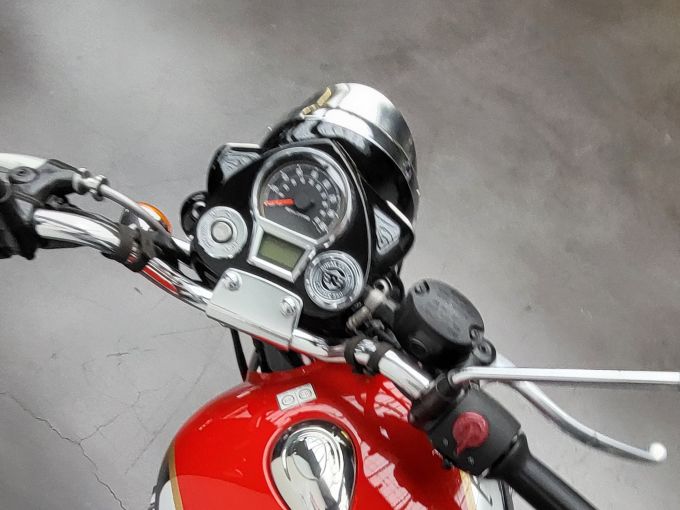 ROYAL ENFIELD CLASSIC CHROME 4