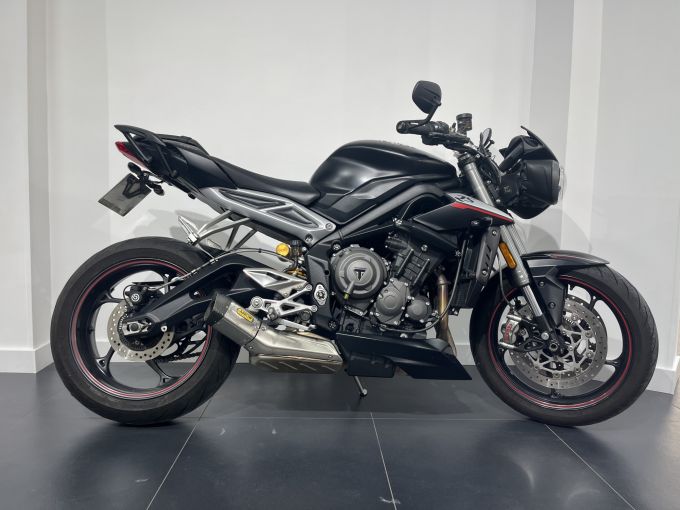 TRIUMPH STREET TRIPLE 765 RS 4