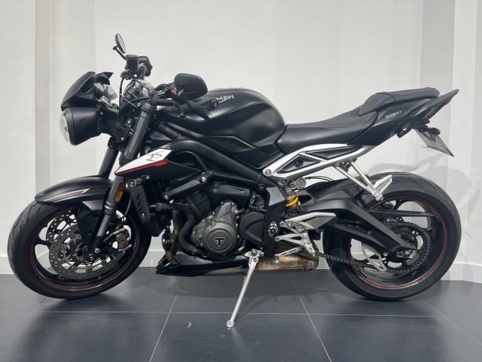 TRIUMPH STREET TRIPLE 765 RS 4