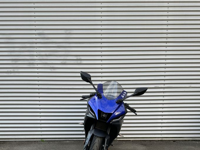 YAMAHA YZF 125 R ABS 4
