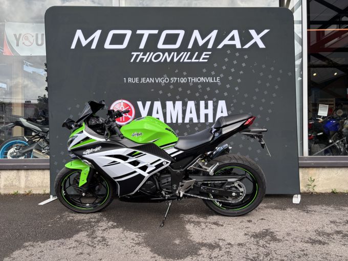 KAWASAKI NINJA 300 4