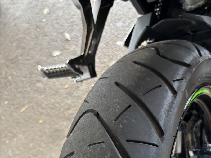 KAWASAKI NINJA 300 4