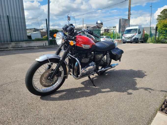 TRIUMPH BONNEVILLE 865 T100 IE 4