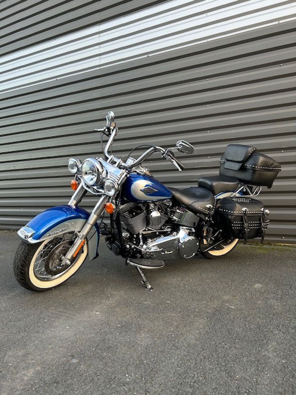 HARLEY-DAVIDSON SOFTAIL HERITAGE 1584 4