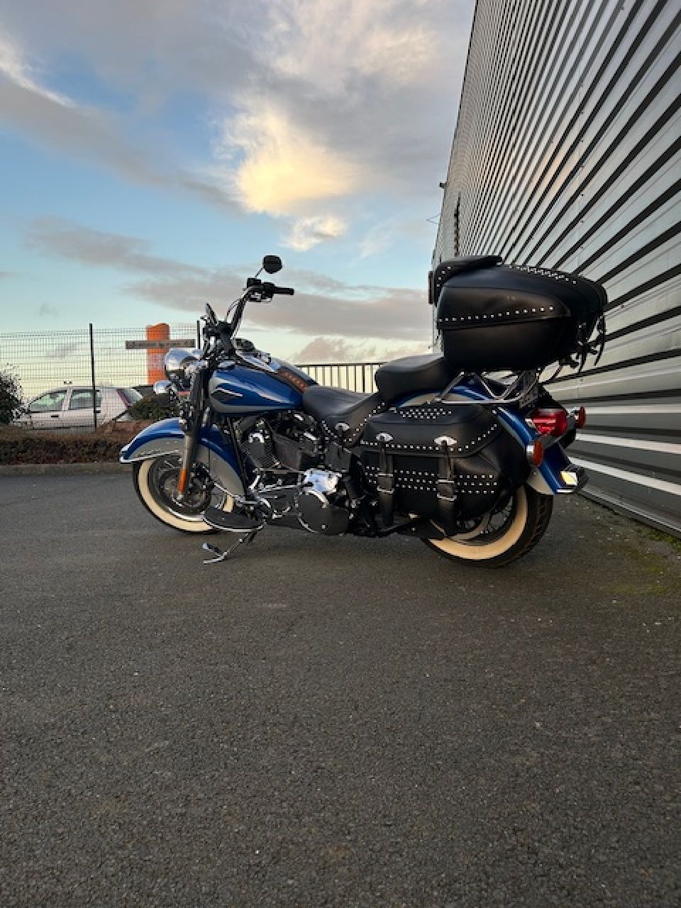 HARLEY-DAVIDSON SOFTAIL HERITAGE 1584 4