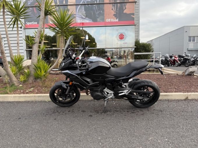 BMW F900XR 4