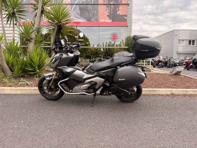 HONDA X-ADV 750 4