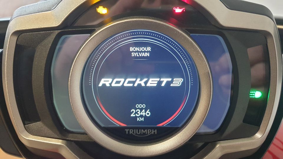 TRIUMPH ROCKET 3 R STORM 4