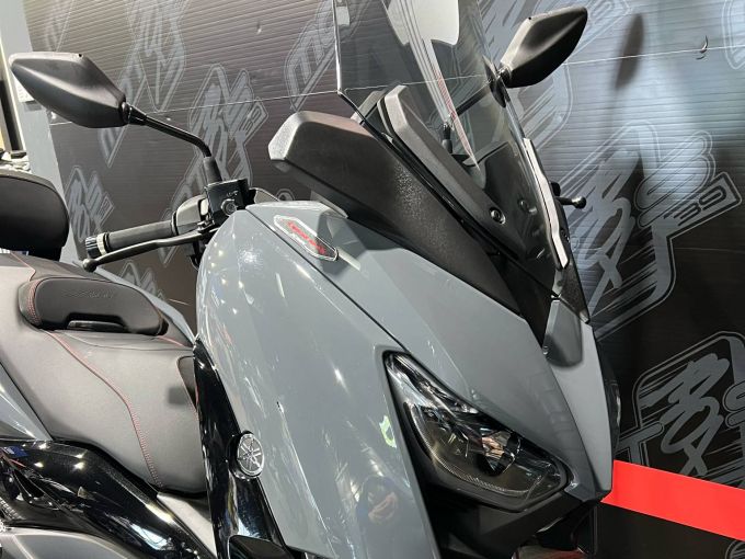 YAMAHA XMAX 125 TECH MAX 4
