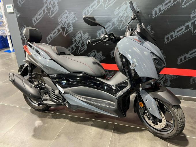 YAMAHA XMAX 125 TECH MAX 4