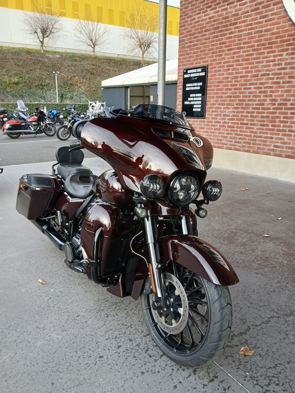 HARLEY-DAVIDSON TOURING STREET GLIDE 1923 CVO  4