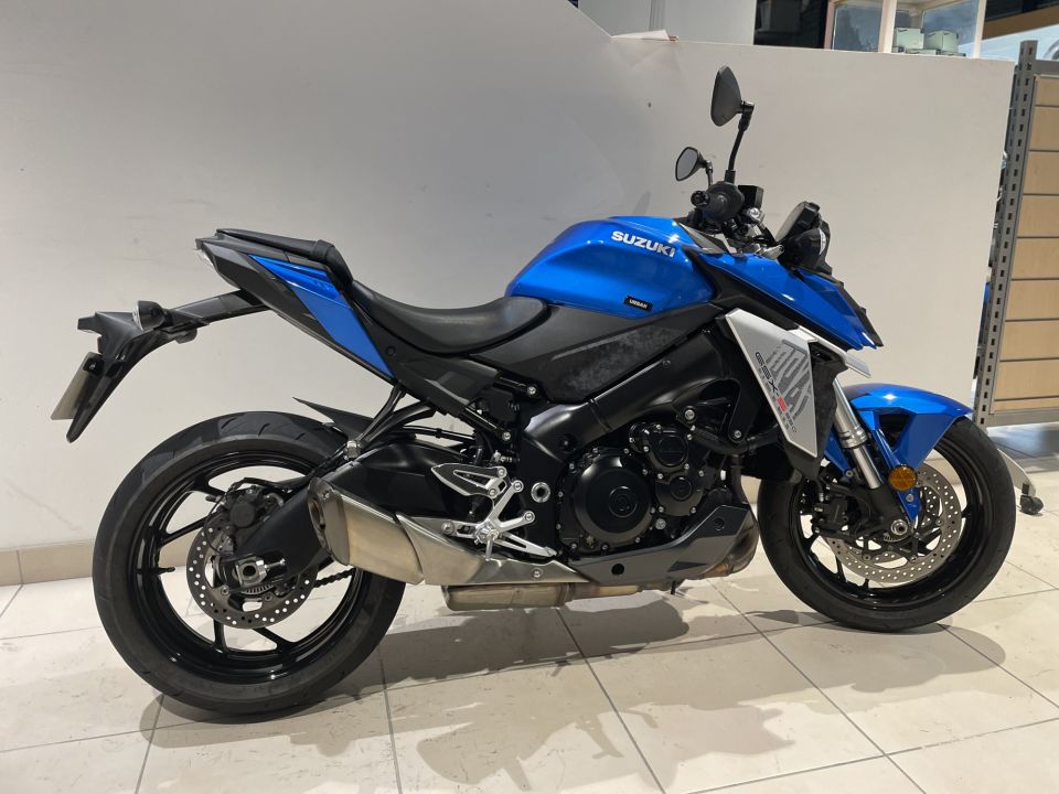 SUZUKI GSX-S 950 4