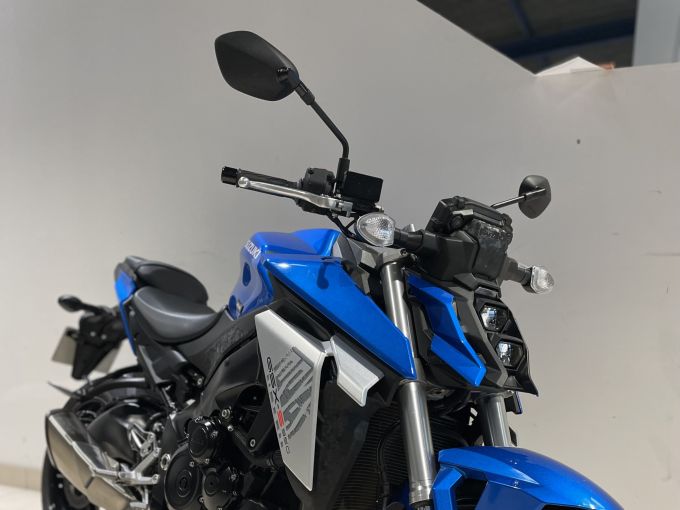 SUZUKI GSX-S 950 4