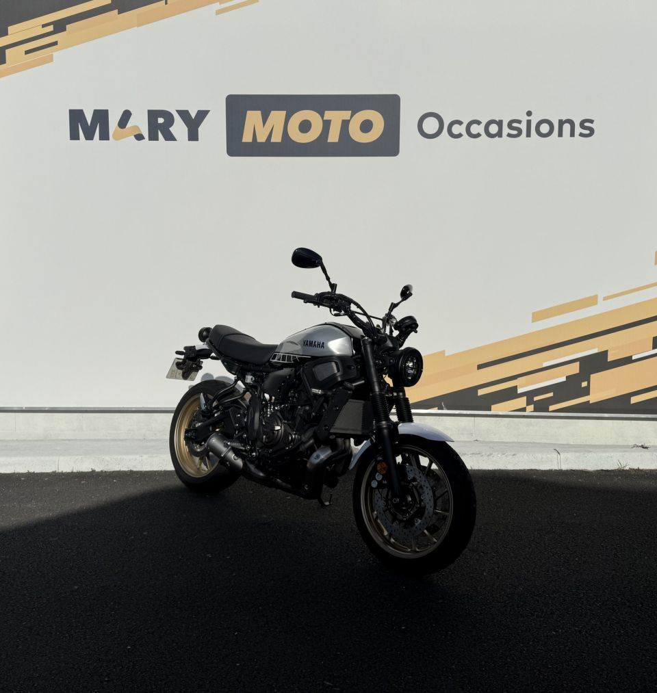 YAMAHA XSR 700 XTRIBUTE 4