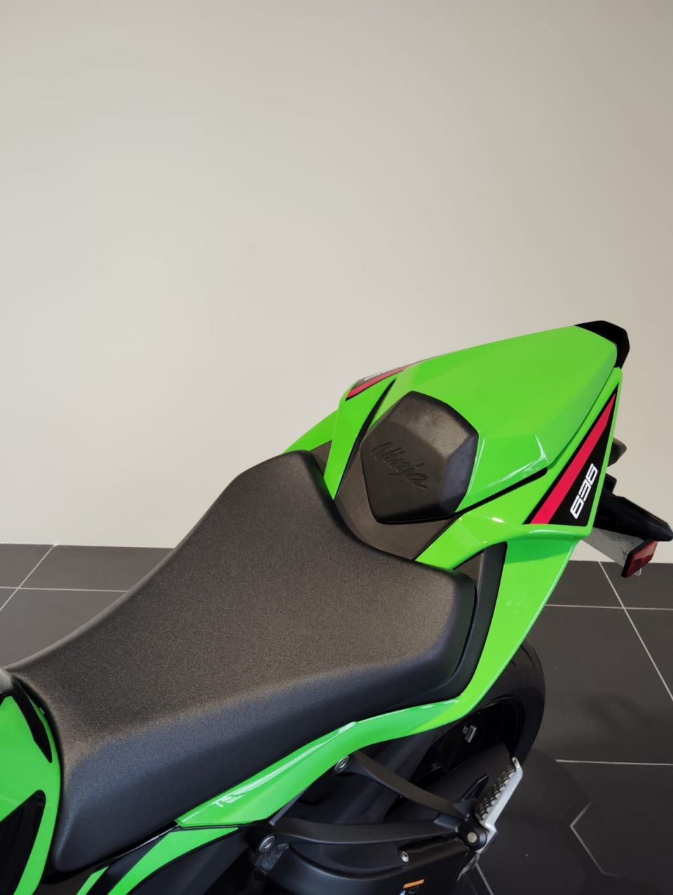 KAWASAKI ZX-6R 636 4