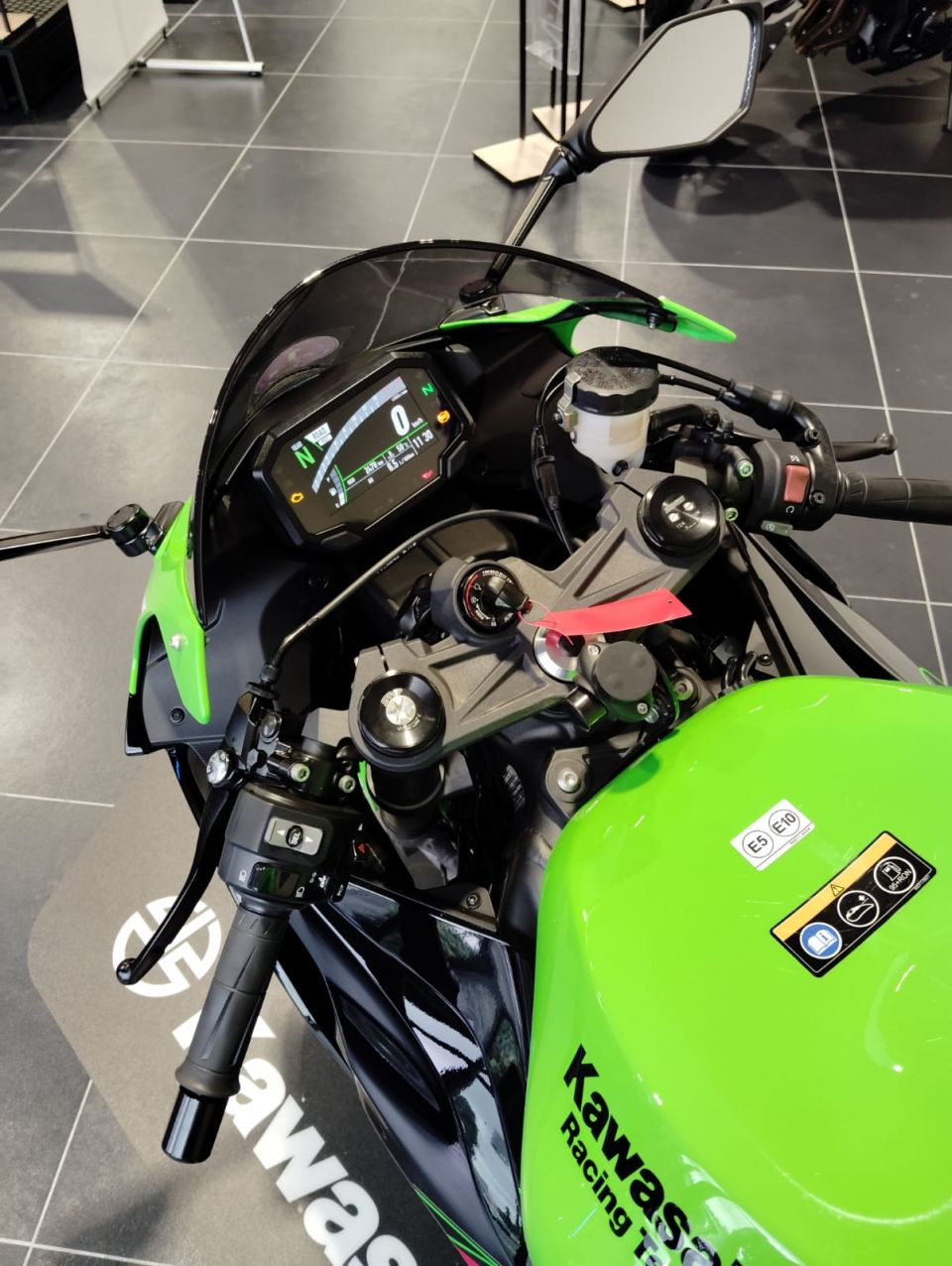 KAWASAKI ZX-6R 636 4