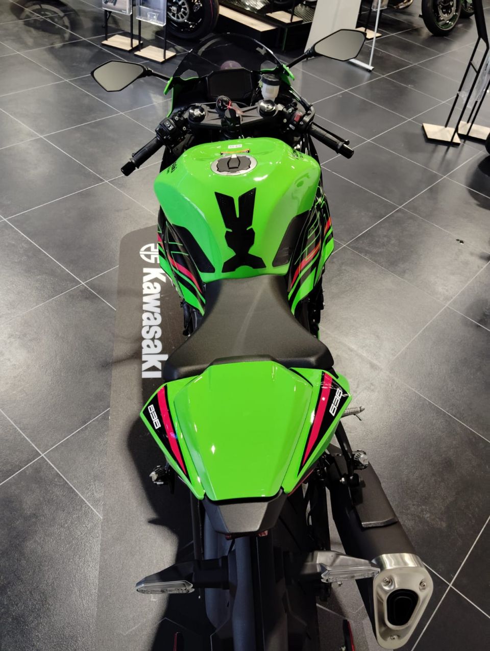 KAWASAKI ZX-6R 636 4