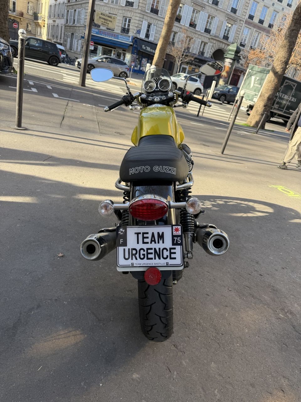 MOTO GUZZI V7 CAFE CLASSIC 4