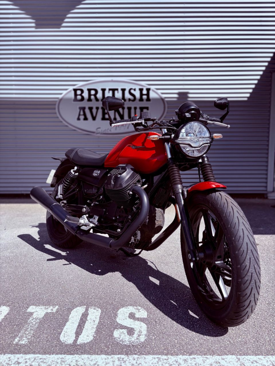 MOTO GUZZI V7 STONE 4