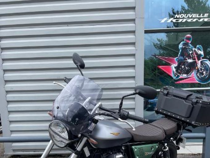 MOTO GUZZI V9 BOBBER 4