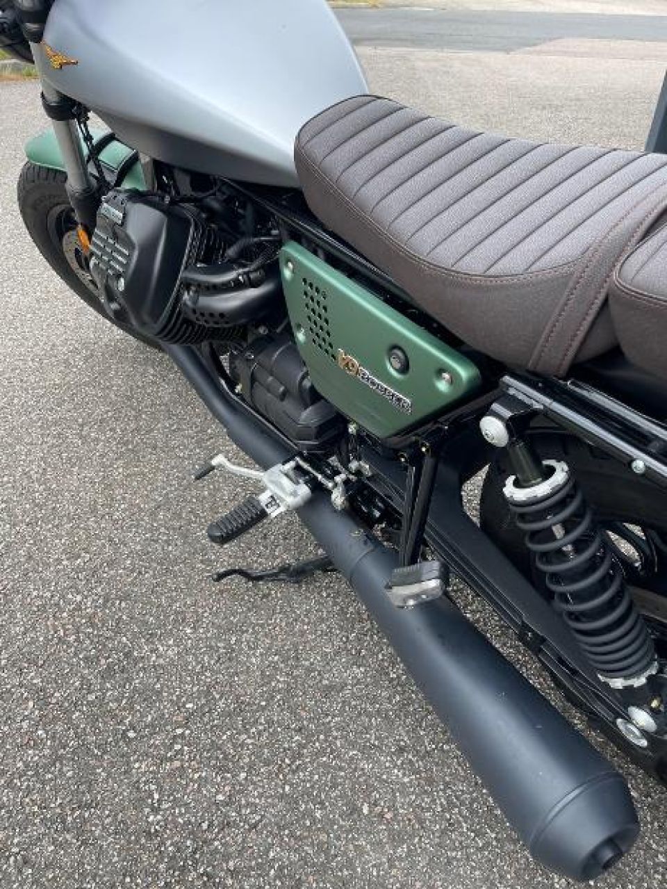 MOTO GUZZI V9 BOBBER 4