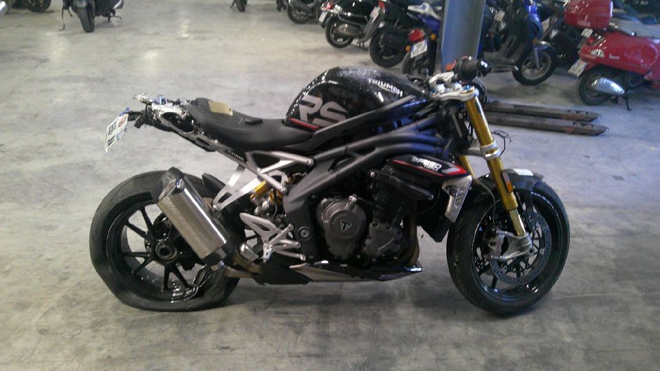 TRIUMPH SPEED TRIPLE 1200 4