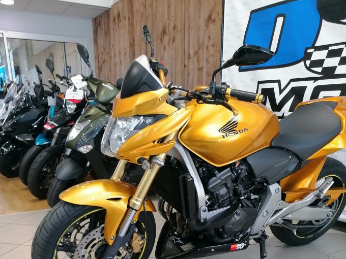 HONDA CB 600 F HORNET 4