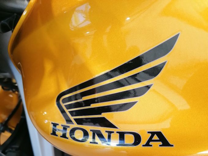 HONDA CB 600 F HORNET 4