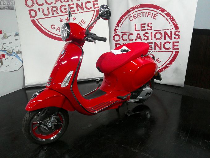 VESPA PRIMAVERA 125 4