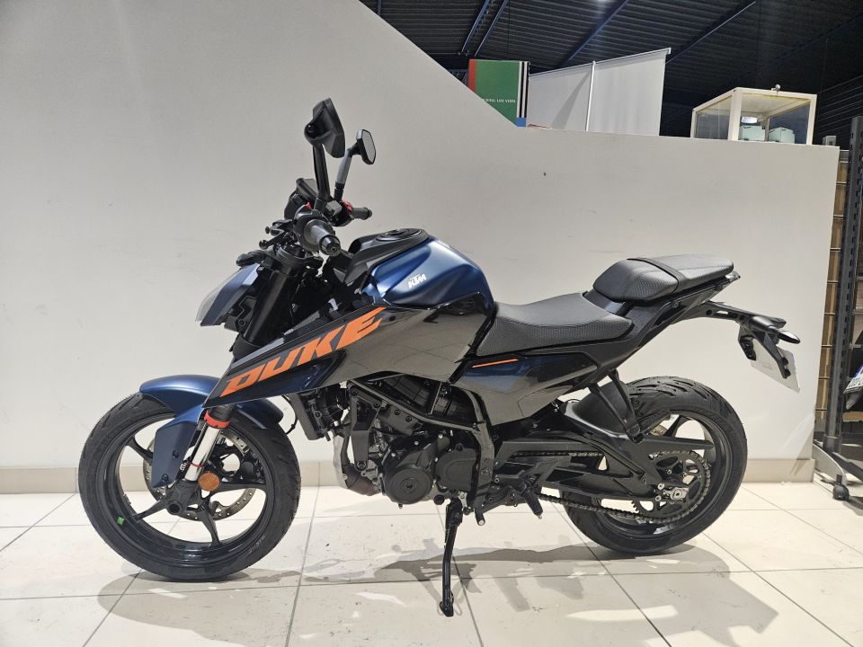 KTM 125 DUKE 4
