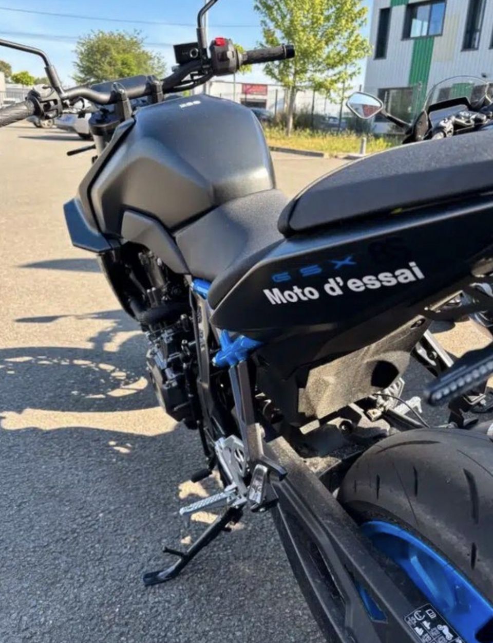 SUZUKI GSX-8S A2 4