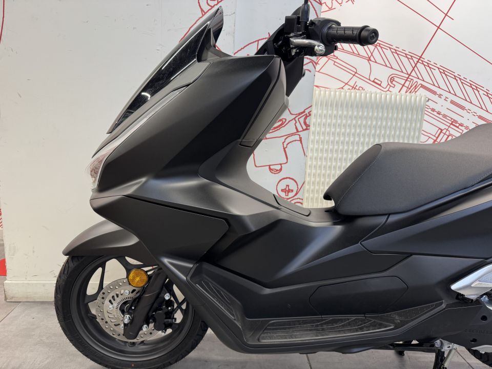 HONDA PCX 125 4