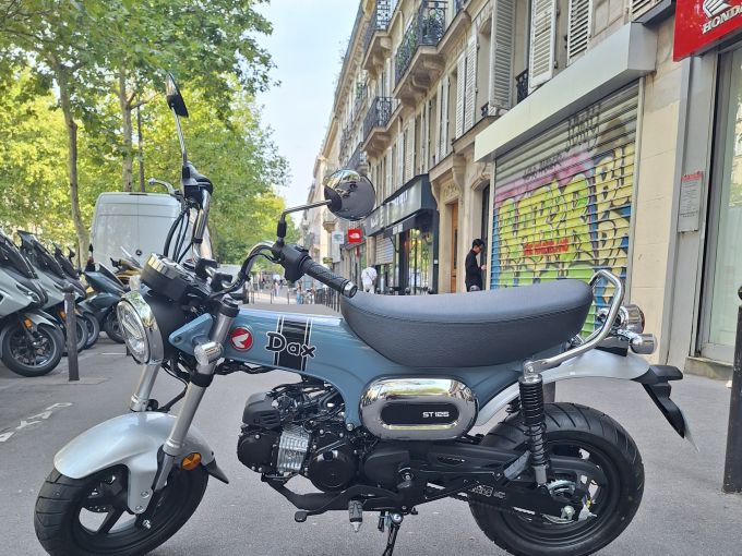 HONDA DAX ST 4