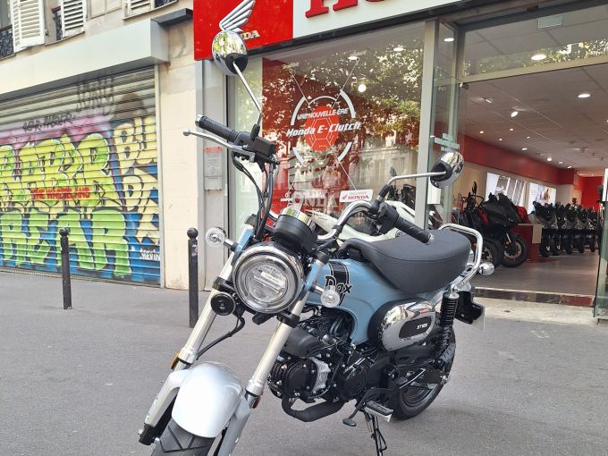 HONDA DAX ST 4