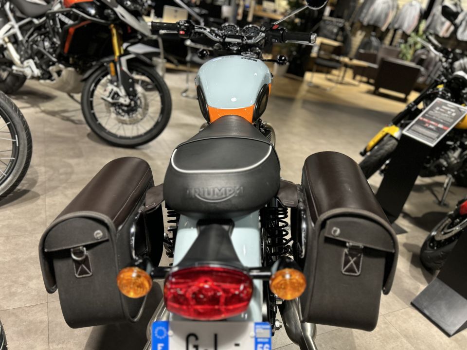 TRIUMPH BONNEVILLE T100 900 4